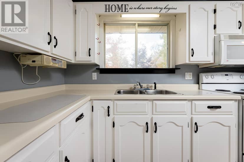 5 Tannery Drive — photo 9 of 25