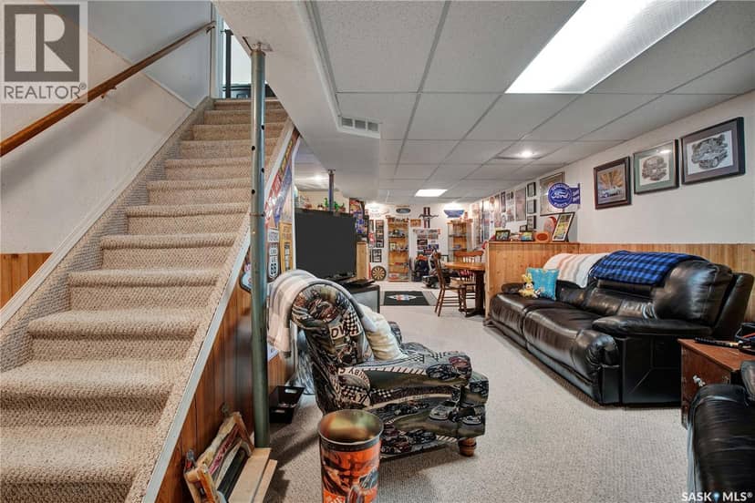 106 Shea CRESCENT — photo 18 of 38