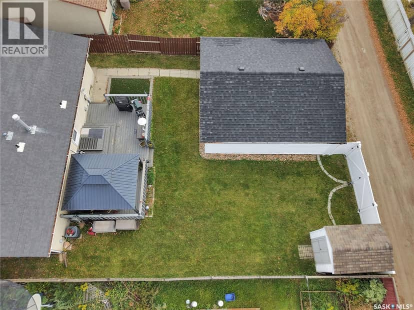 106 Shea CRESCENT — photo 31 of 38