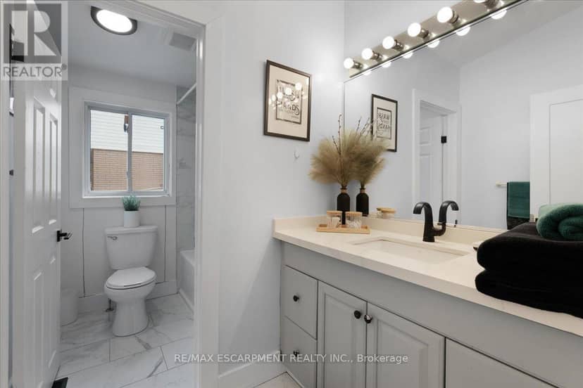 37 Lilacside Drive — photo 20 of 33