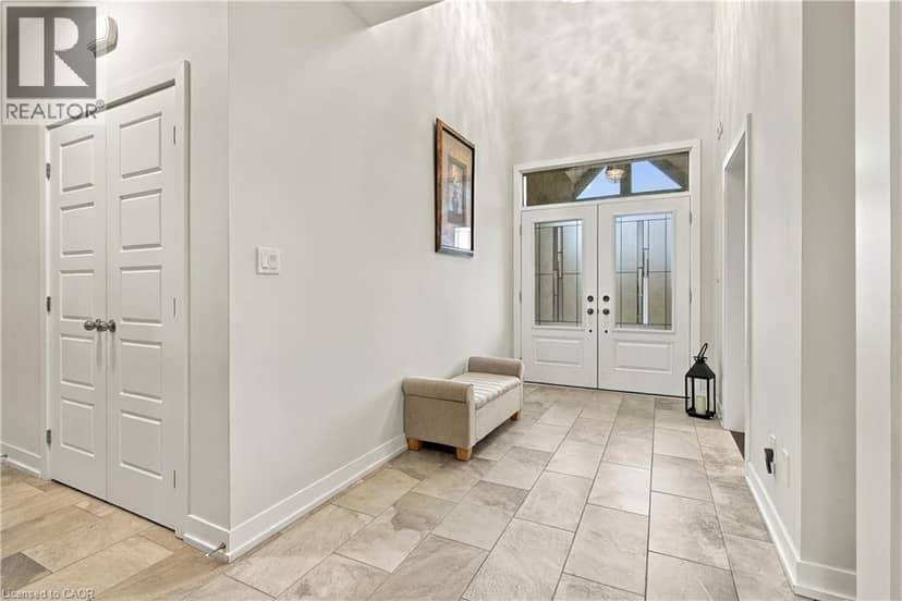 6 FEATHERS Crossing, St. Thomas, photo 7