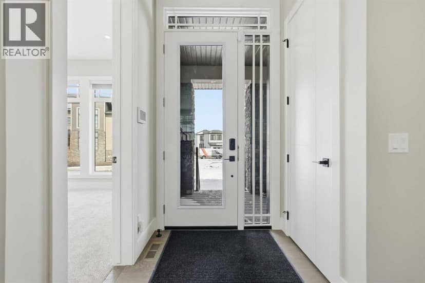 74 Alpine Gardens SW, Calgary, photo 3