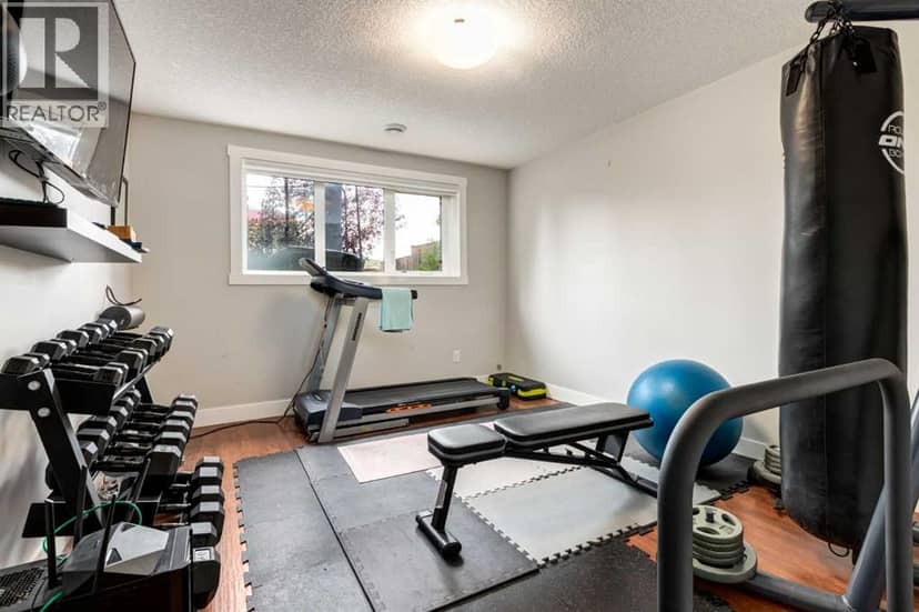 6 Houlden Place — photo 37 of 40