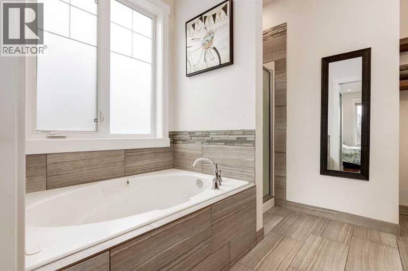 6 Houlden Place — photo 26 of 40