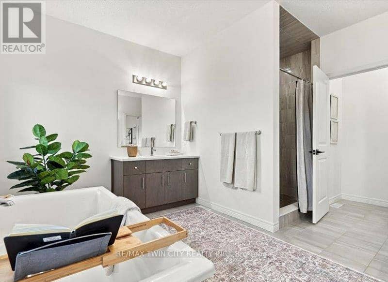 905 Broadacre Place, Kitchener, photo 6