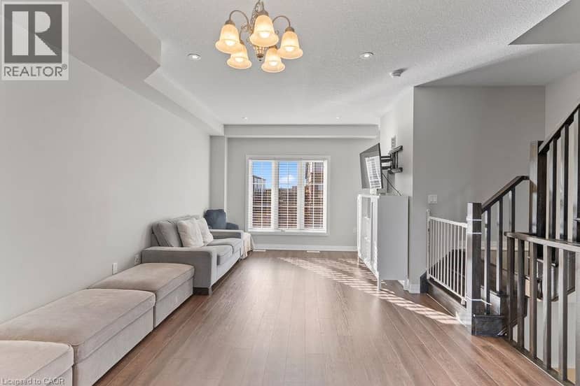 28 CANARY GRASS Boulevard — photo 18 of 40