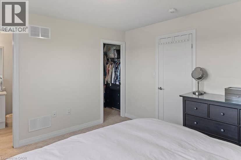 28 CANARY GRASS Boulevard — photo 27 of 40