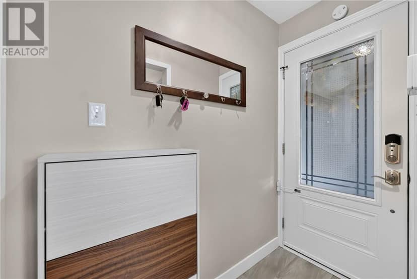 36 EDWARD Avenue — photo 39 of 40