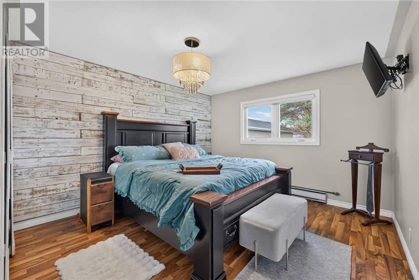 36 EDWARD Avenue — photo 27 of 40