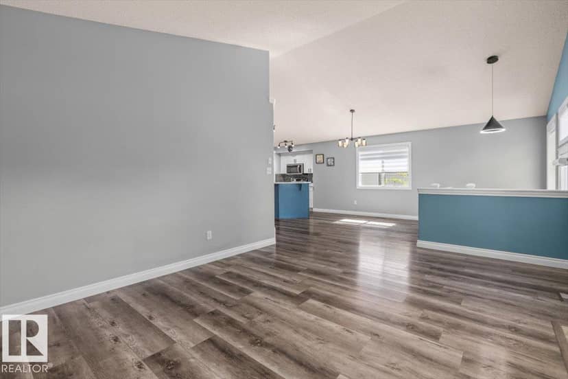 15420 44 ST NW — photo 16 of 29