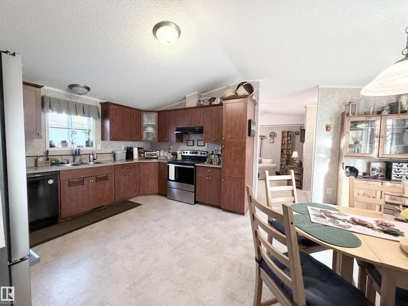 118 Oak Wood Road NW — photo 17 of 32
