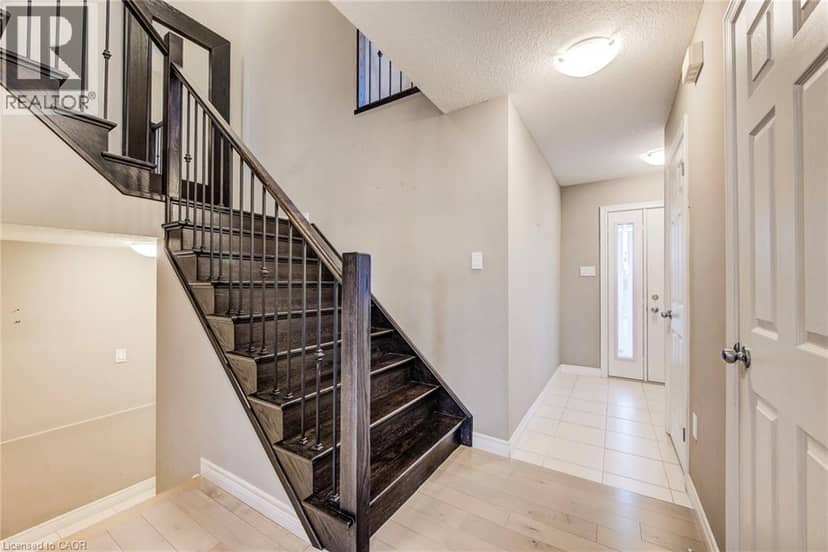 77 JOHN BRABSON Crescent — photo 10 of 40