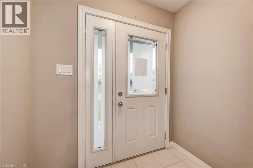 77 JOHN BRABSON Crescent — photo 8 of 40