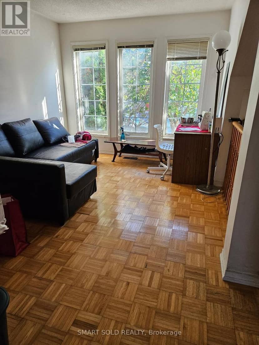 76 Viella Street — photo 11 of 18