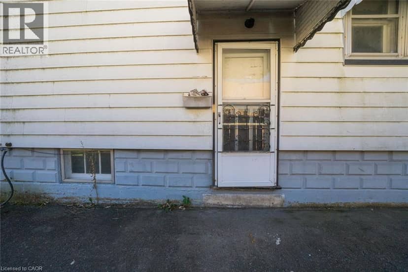 808 SOUTHWORTH Street S, Welland, photo 4