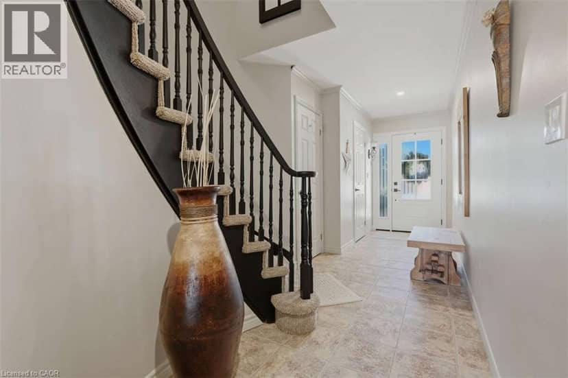 1531 UPPER WELLINGTON Street, Hamilton, photo 3