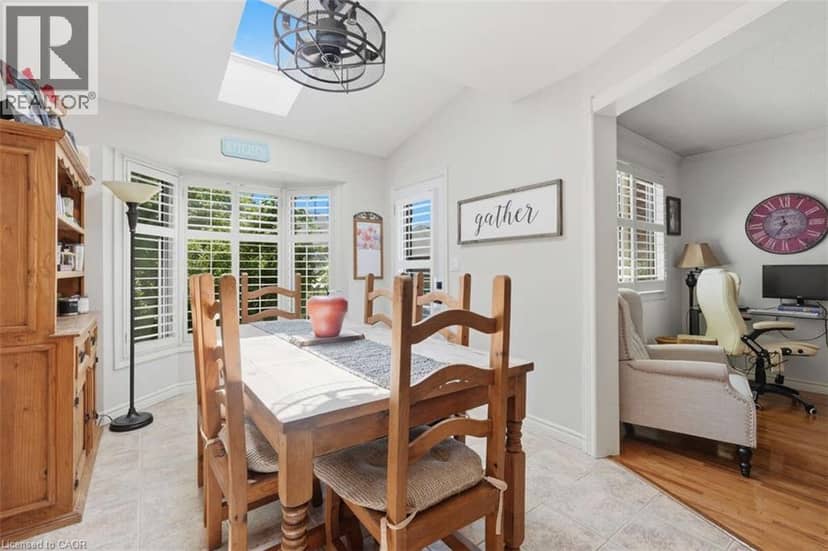 1531 UPPER WELLINGTON Street — photo 10 of 40