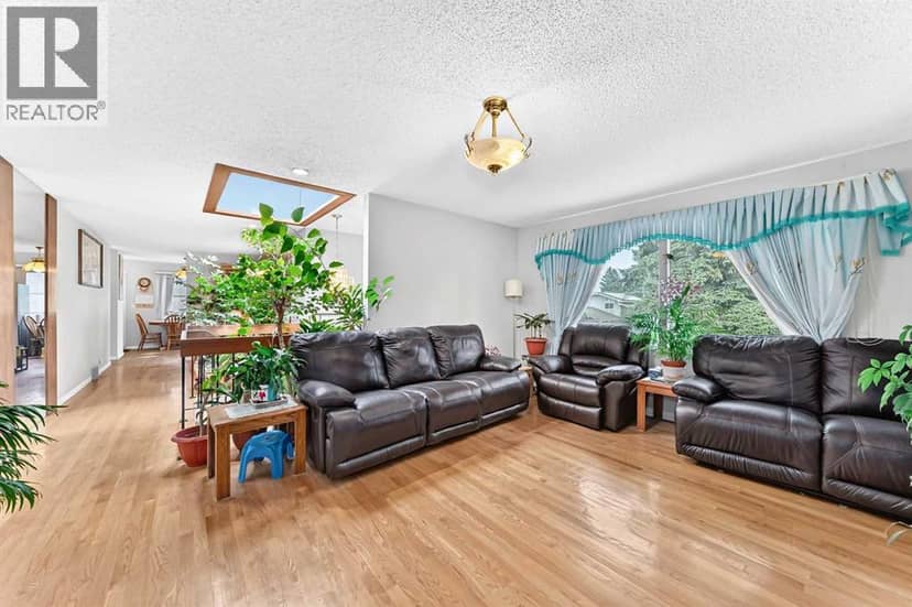 3219 Palliser Drive SW, Calgary, photo 2