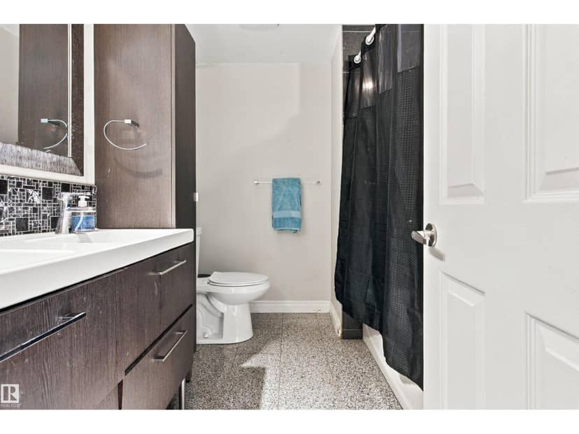 18208 99 AV NW — photo 27 of 40