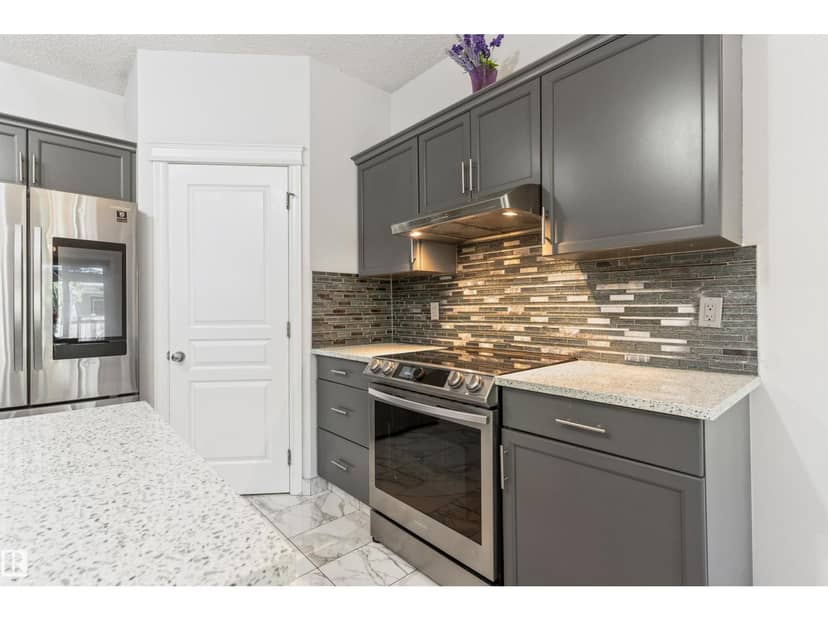 1075 McKinney Gr NW — photo 12 of 40