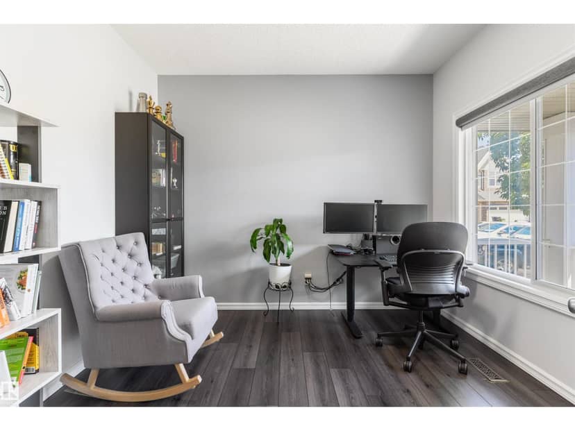 1075 McKinney Gr NW, Edmonton, photo 6