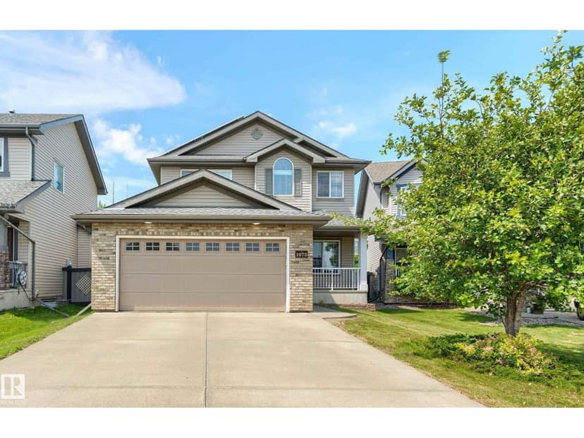 1075 McKinney Gr NW, Edmonton