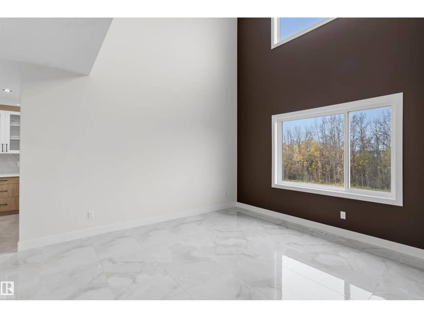 2155 1 AV SW — photo 23 of 40