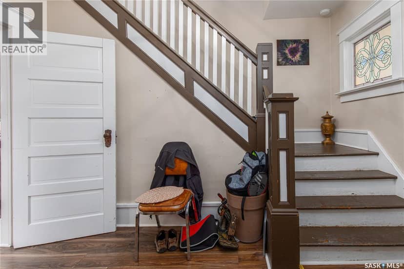 1059 Willow AVENUE — photo 21 of 40