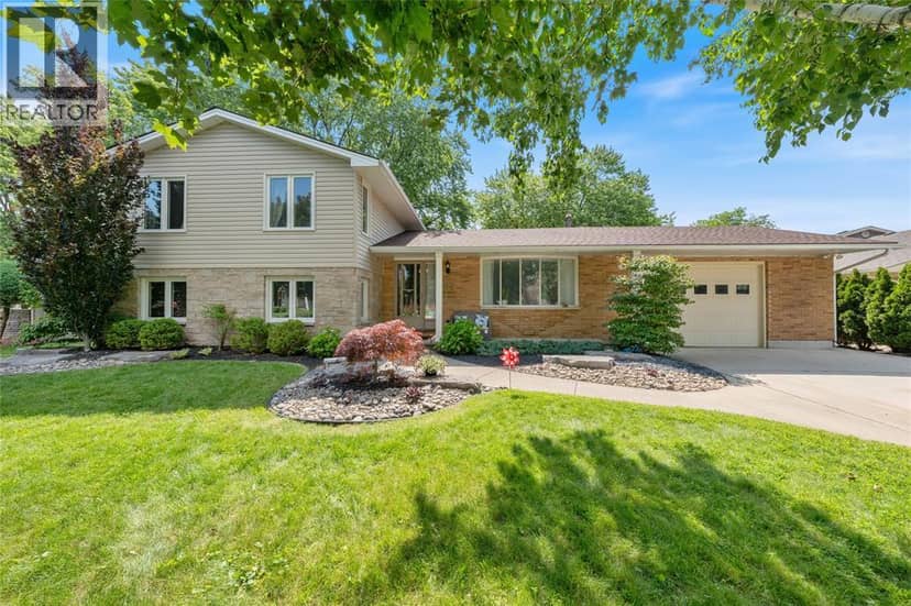 1121 Arlington Court — photo 1 of 31