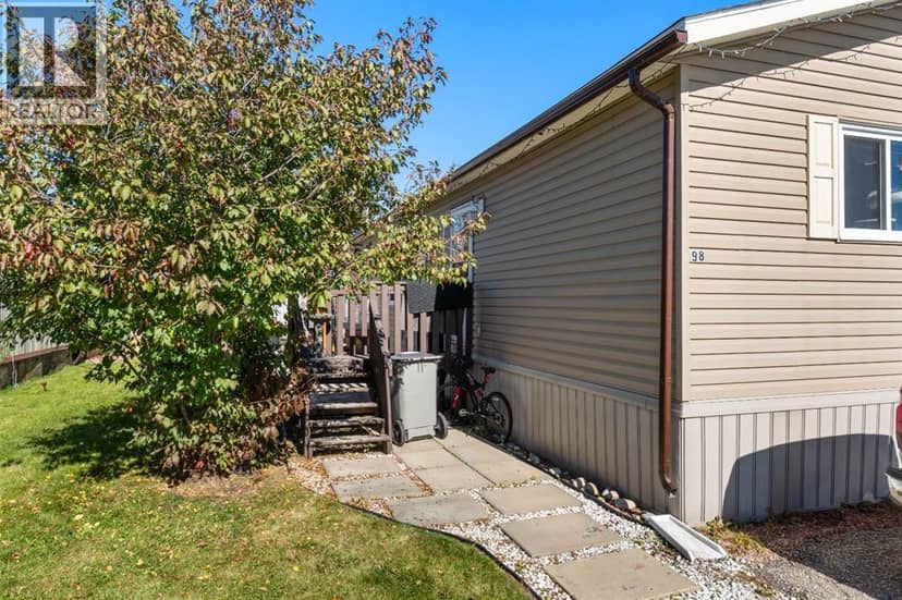 98 River Valley Estates, Whitecourt, photo 4