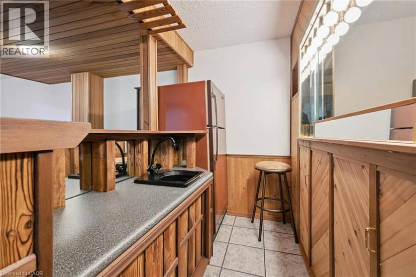 128 BRIAR KNOLL Drive — photo 32 of 40