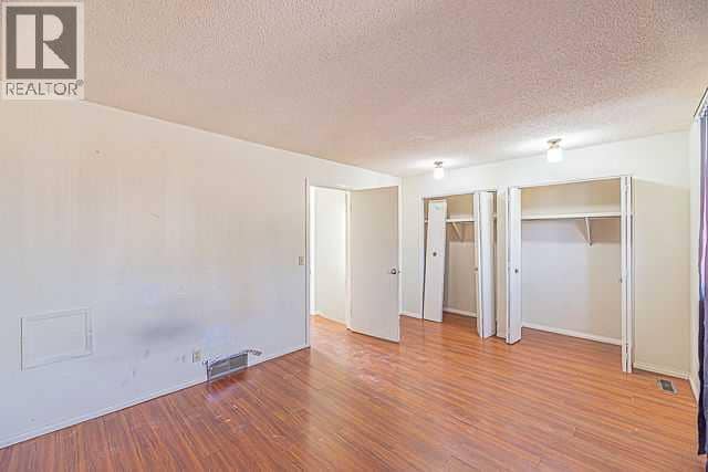 136 Castleridge Drive NE — photo 15 of 40