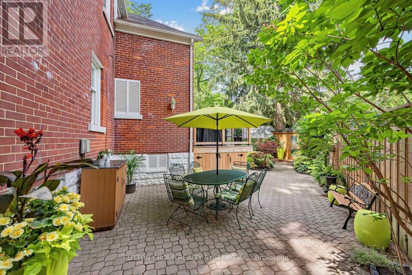 4 Brule Crescent — photo 24 of 36