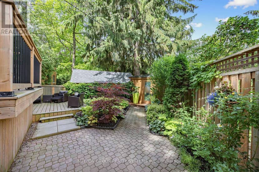 4 Brule Crescent — photo 25 of 36