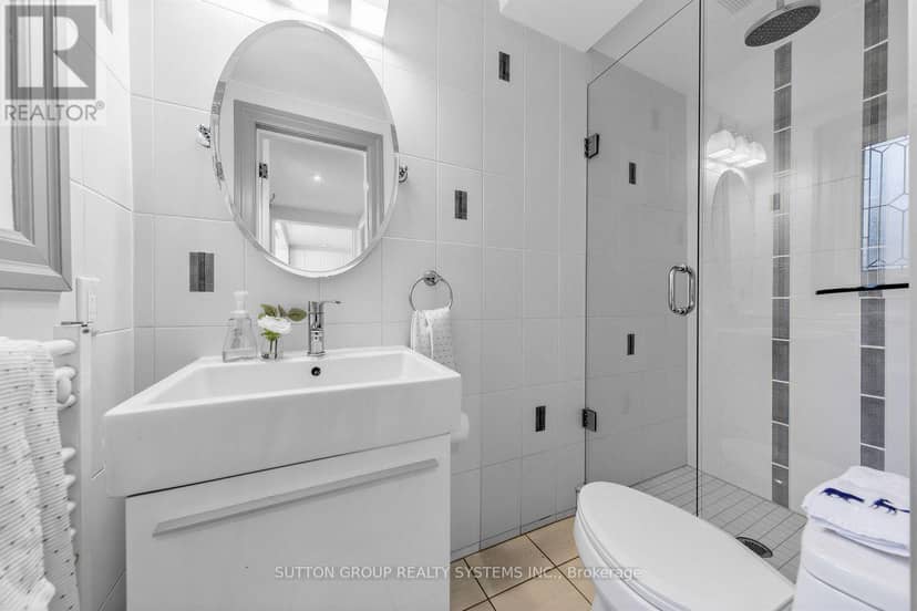 4 Brule Crescent — photo 9 of 36