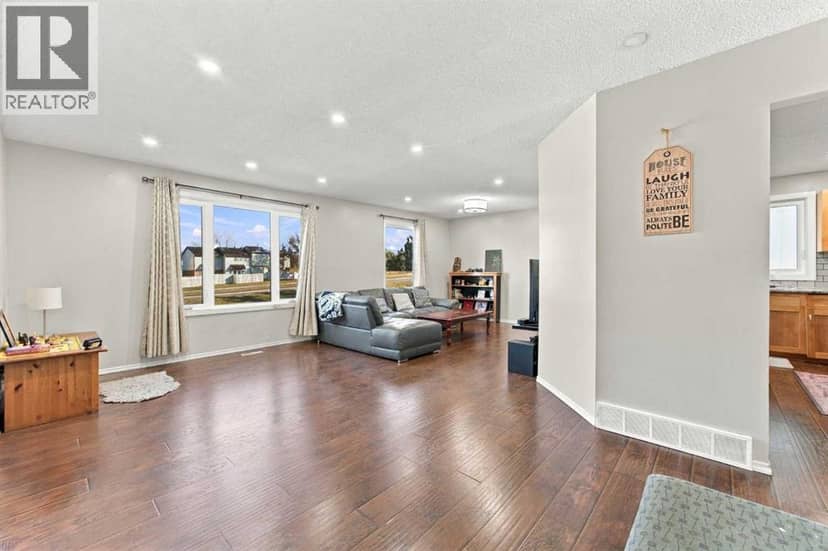 95 Rundleson Way NE, Calgary, photo 2