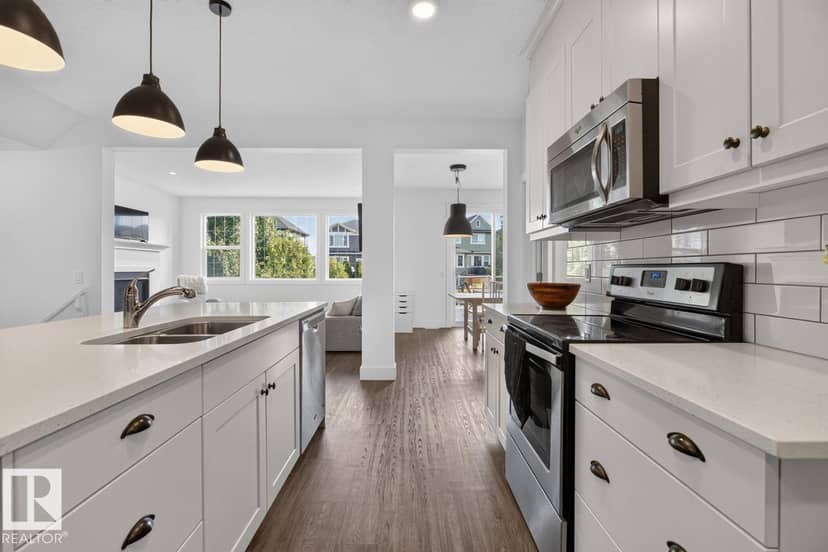 84 Aldridge Cr — photo 12 of 40