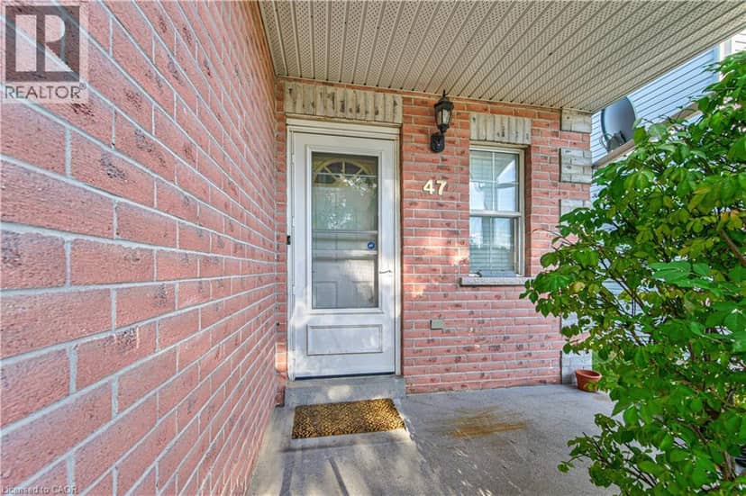 47 HILLTOP Drive, Ayr, photo 4