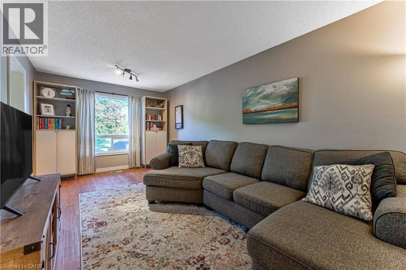 47 HILLTOP Drive — photo 10 of 40