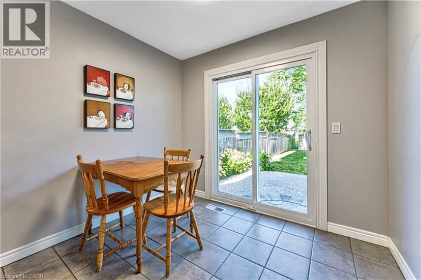47 HILLTOP Drive — photo 17 of 40