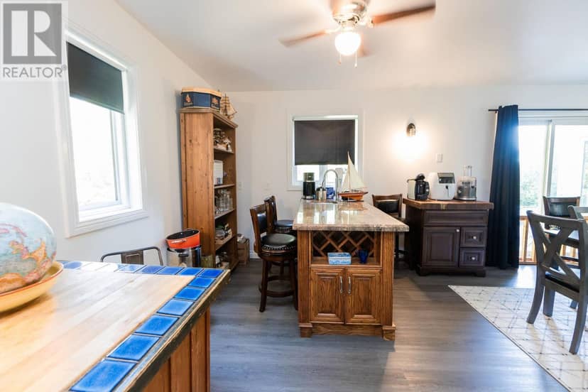 3882 Hamilton DR — photo 35 of 40