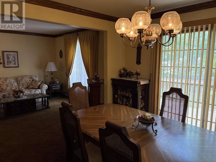 7 Panoramic DR — photo 12 of 18