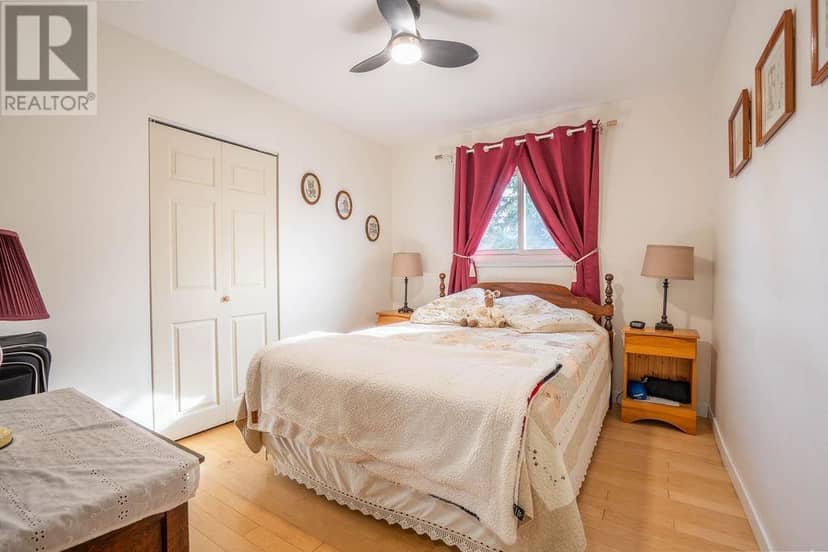131 Allard ST — photo 22 of 33