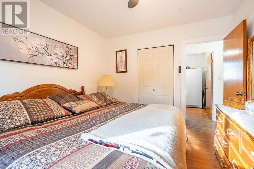 131 Allard ST — photo 21 of 33