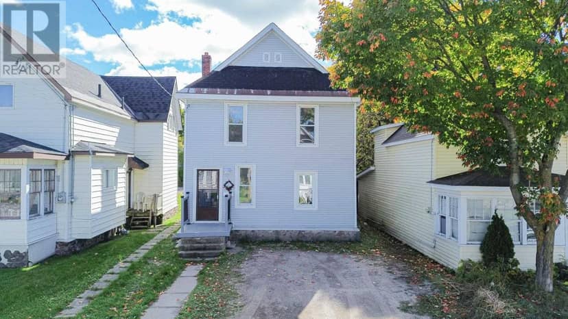 182 Dennis ST — photo 1 of 30
