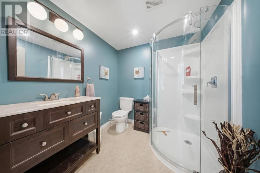70 Country Club PL — photo 17 of 40