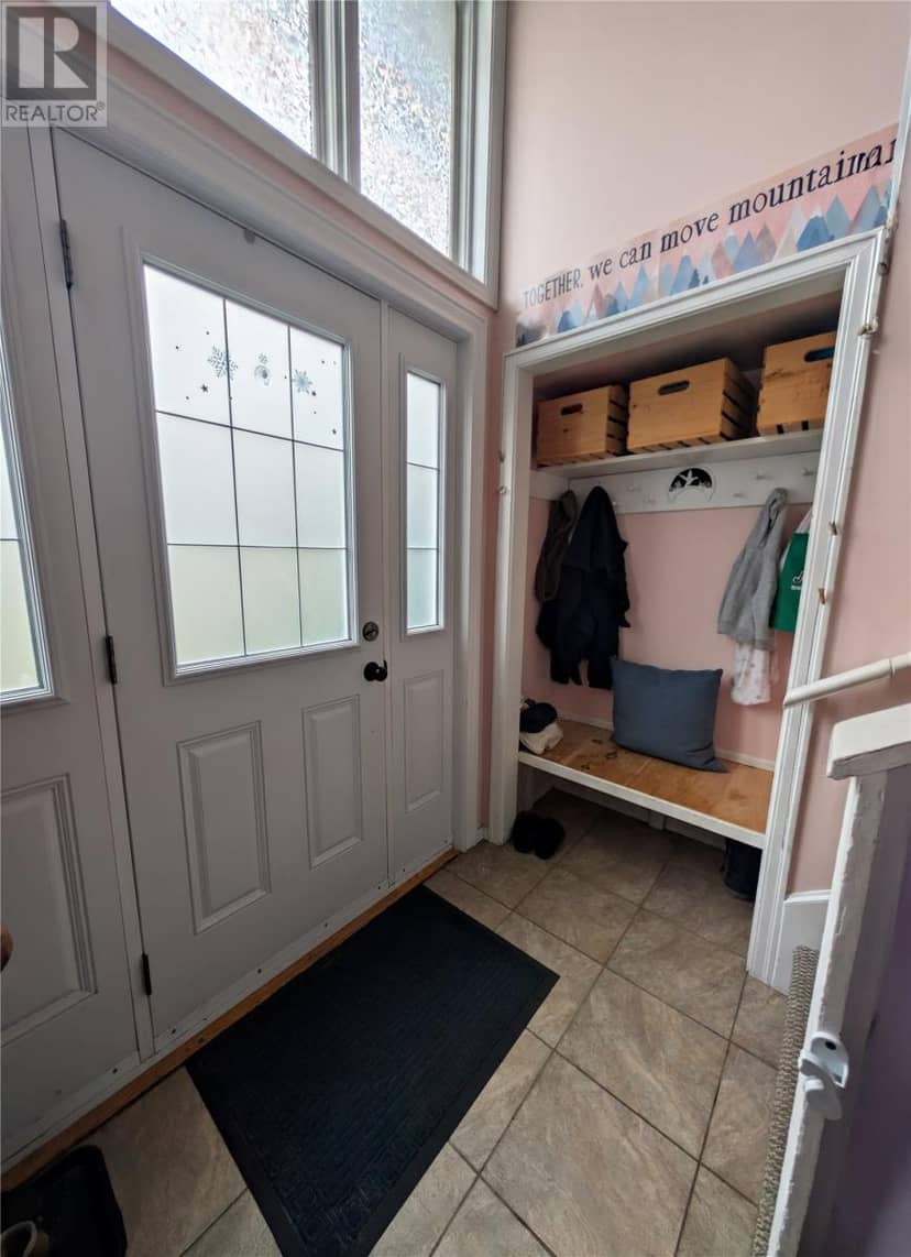 47 Grandy Avenue, Gander, photo 2