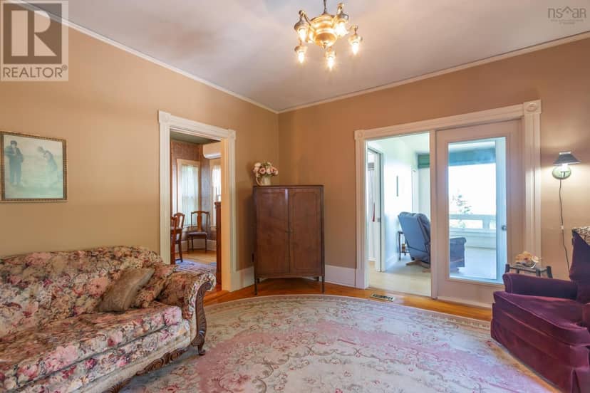 3648 Highway 1 — photo 13 of 40