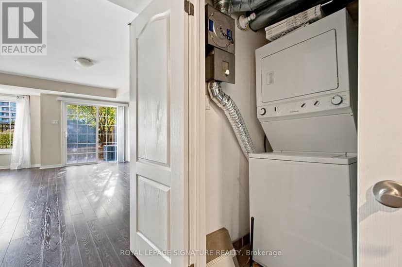 61 - 2441 Greenwich Drive — photo 29 of 35