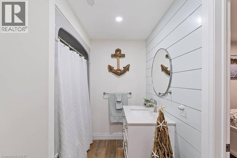 8 15TH Avenue — photo 15 of 40